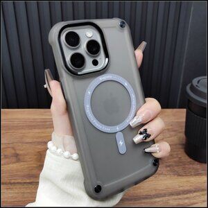 Frosted Gray Rugged Case with MagSafe Compatibility